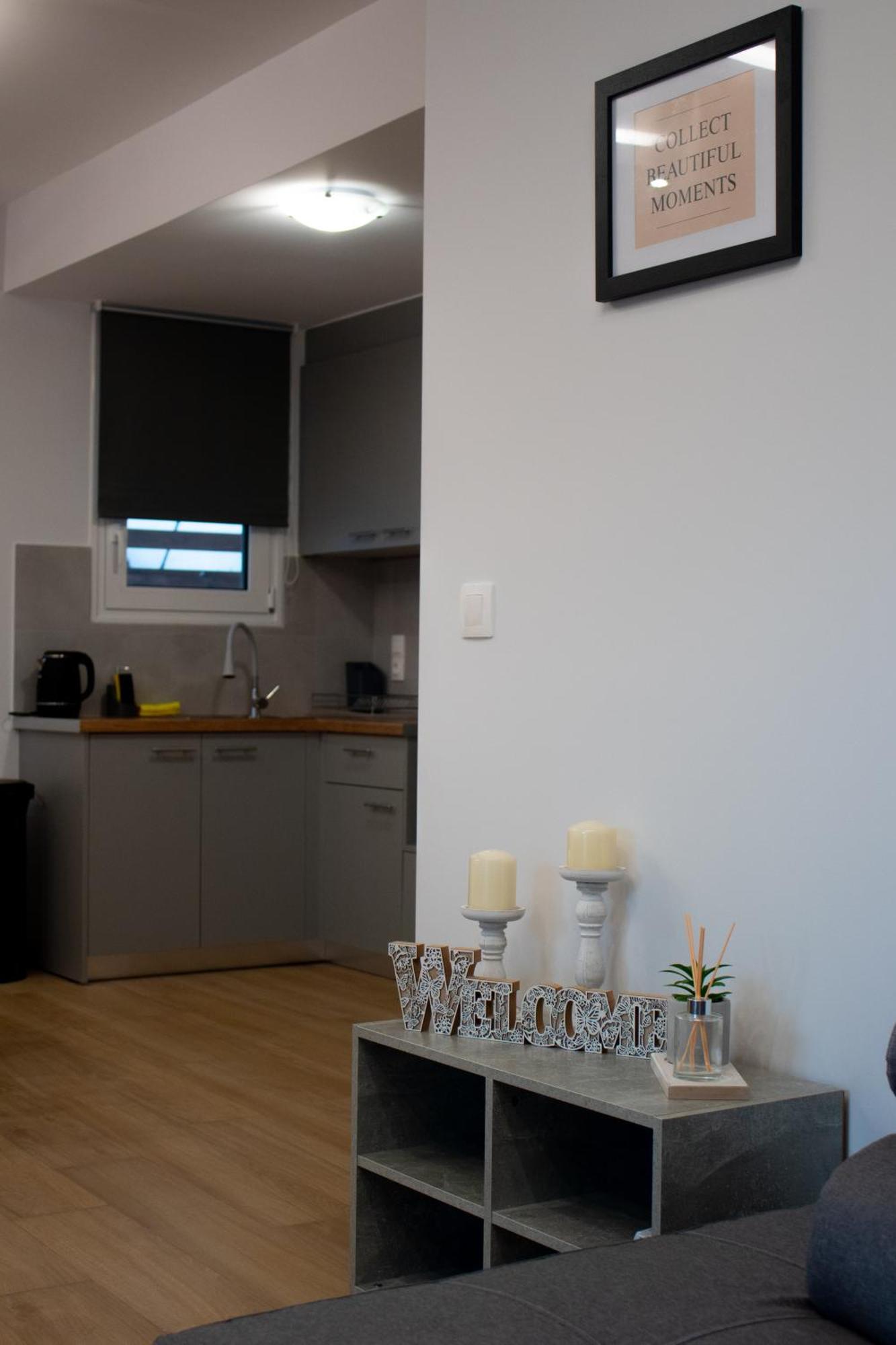 Giakost Apartments V Near Airport Artémida Eksteriør bilde